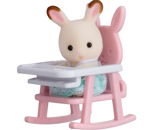 Sylvanian family Baby příslušenství - králík v dětské židličce