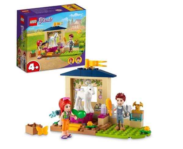 LEGO® Friends 41696 Čištění poníka ve stáji